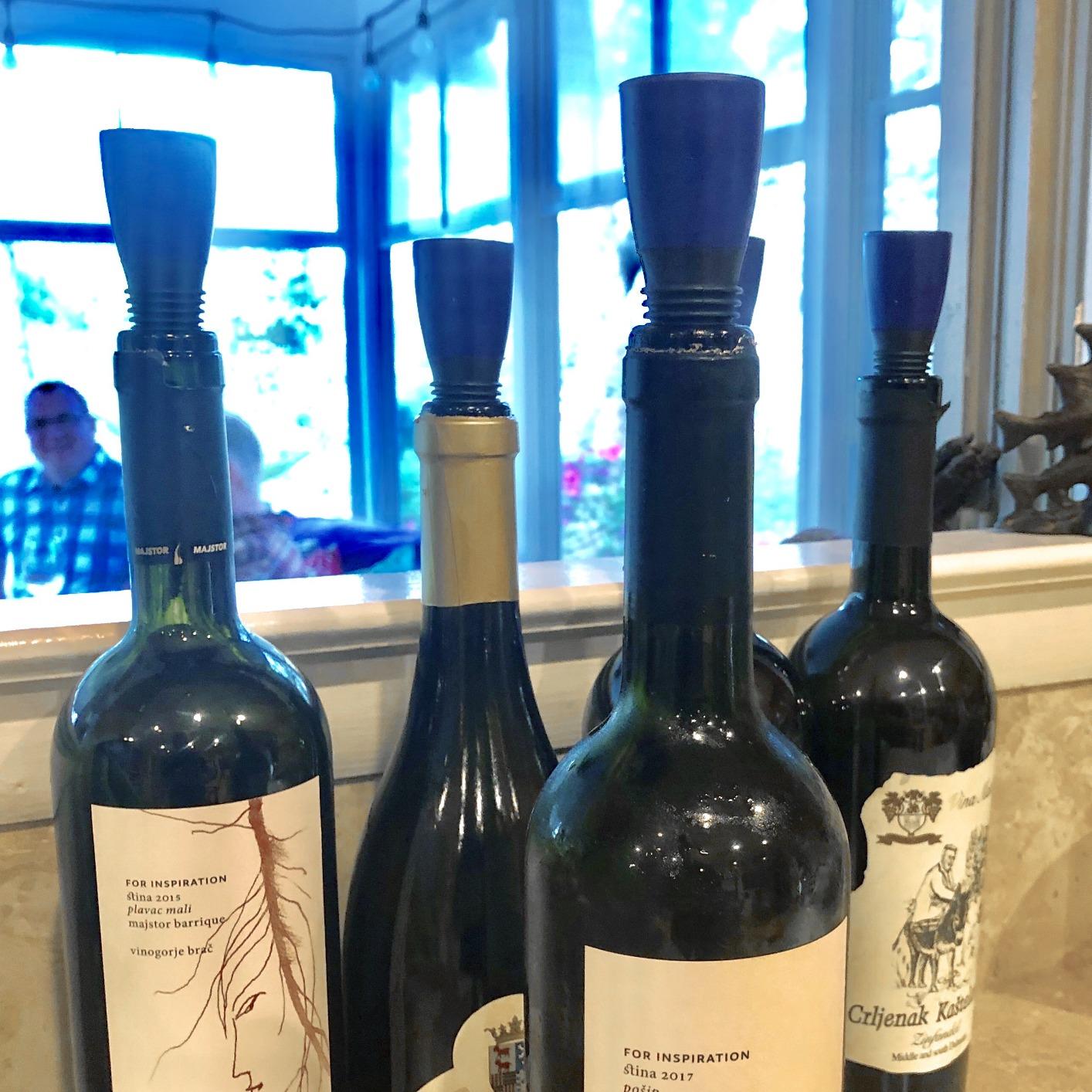 Repour Wine Saver and Stopper - Removes Oxygen, Preserving and Keeping Wine As Fresh As The Day The Bottle Was Opened (10-Pack) customer photo 2