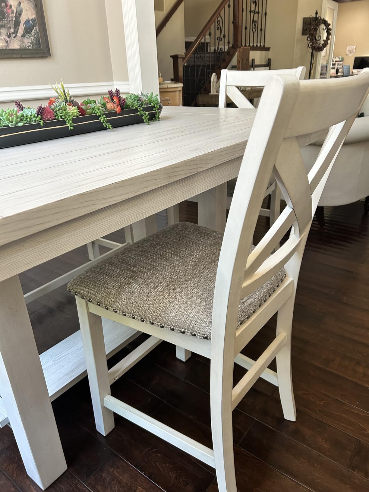 Signature Design by Ashley Moriville Rustic Farmhouse 24.5