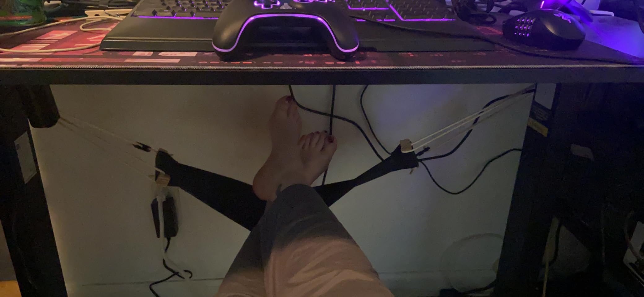 DMcore Canvas Foot Rest Hammock, Adjustable Mini Foot Rest Stand Under Desk Home Office (Black) customer photo 2