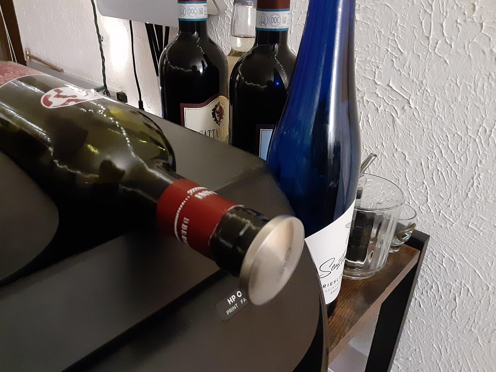 OXO Steel Leakproof Expanding Wine Stopper, 2-Pack | Airtight Seal, Preserves Wine, Storing Open Bottles, Keep Wine Fresh in the Fridge, Bar Essentials, Cocktail Kit customer photo 1
