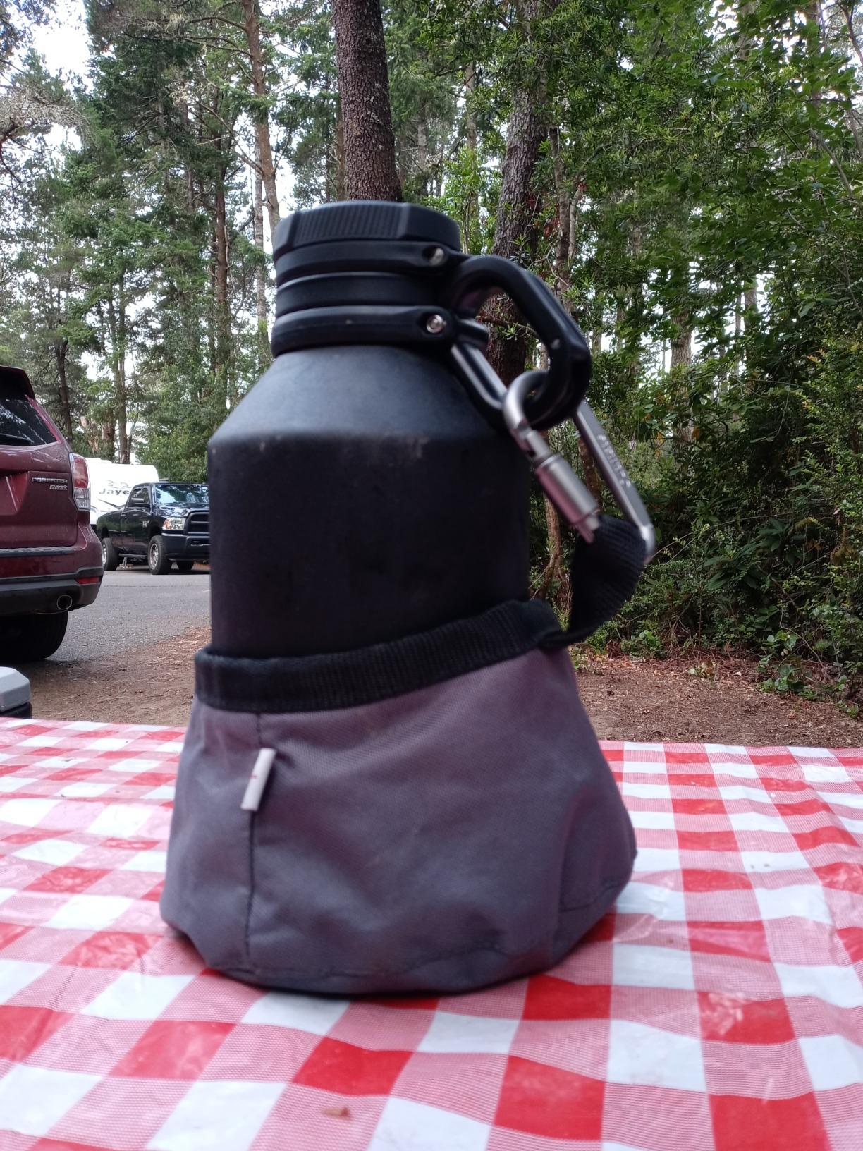 Coleman 64oz. Stainless Steel Insulated Growler, Black customer photo 2