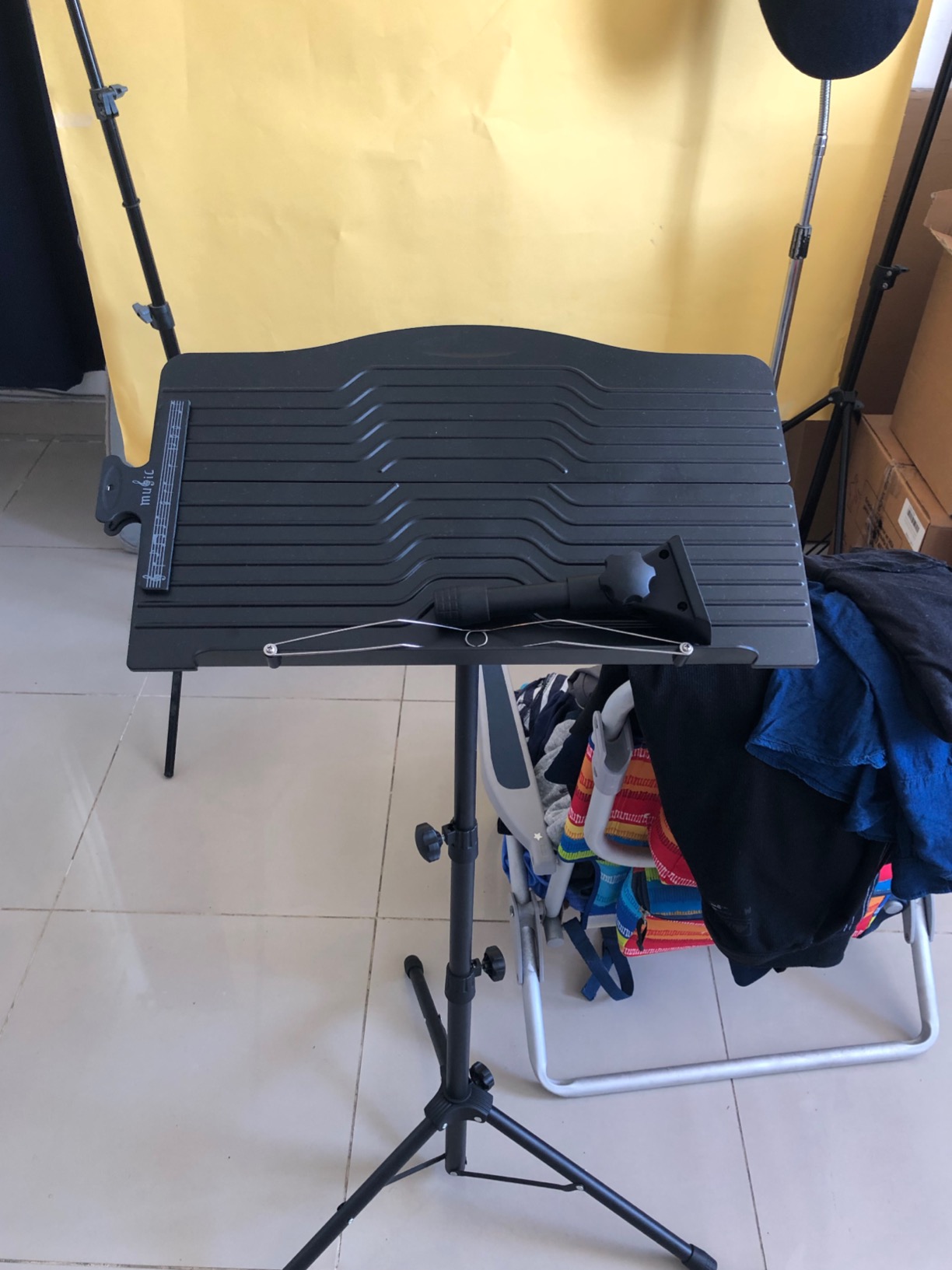 Donner DMS-1 Sheet Music Stand with Light & Carrying Bag | Portable Metal Music Stand, Tabletop Music Book Stand for Guitar, Ukulele, Violin Players customer photo 2