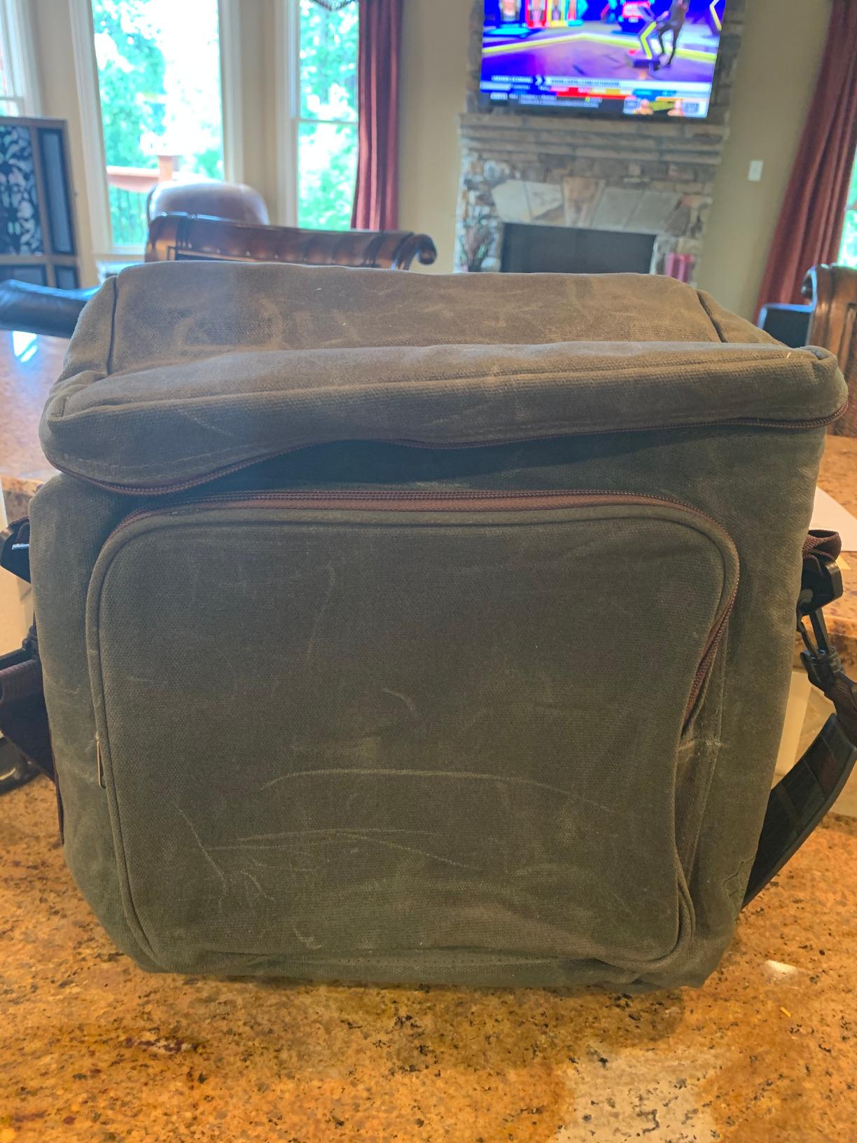 Wine Enthusiast 6-Bottle Waxed Canvas Wine Bag Tote Insulated Wine Carrier Cooler Travel & Picnics Holds Tall Bottles Includes Ice Pack Chilling Reusable Tote Bag for Wine Gifts & Outdoor Gatherings customer photo 2