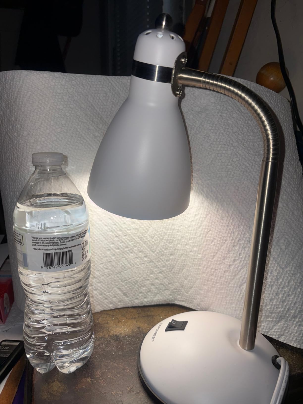 LEPOWER Metal Desk Lamp, Adjustable GooseNeck Reading Light for Bedroom | Compact & Sturdy, Space-Saving for Bedside & Dorm, E26 Table Lamp, Eye-Caring, Ideal for Study, Office, Back to School customer photo 1