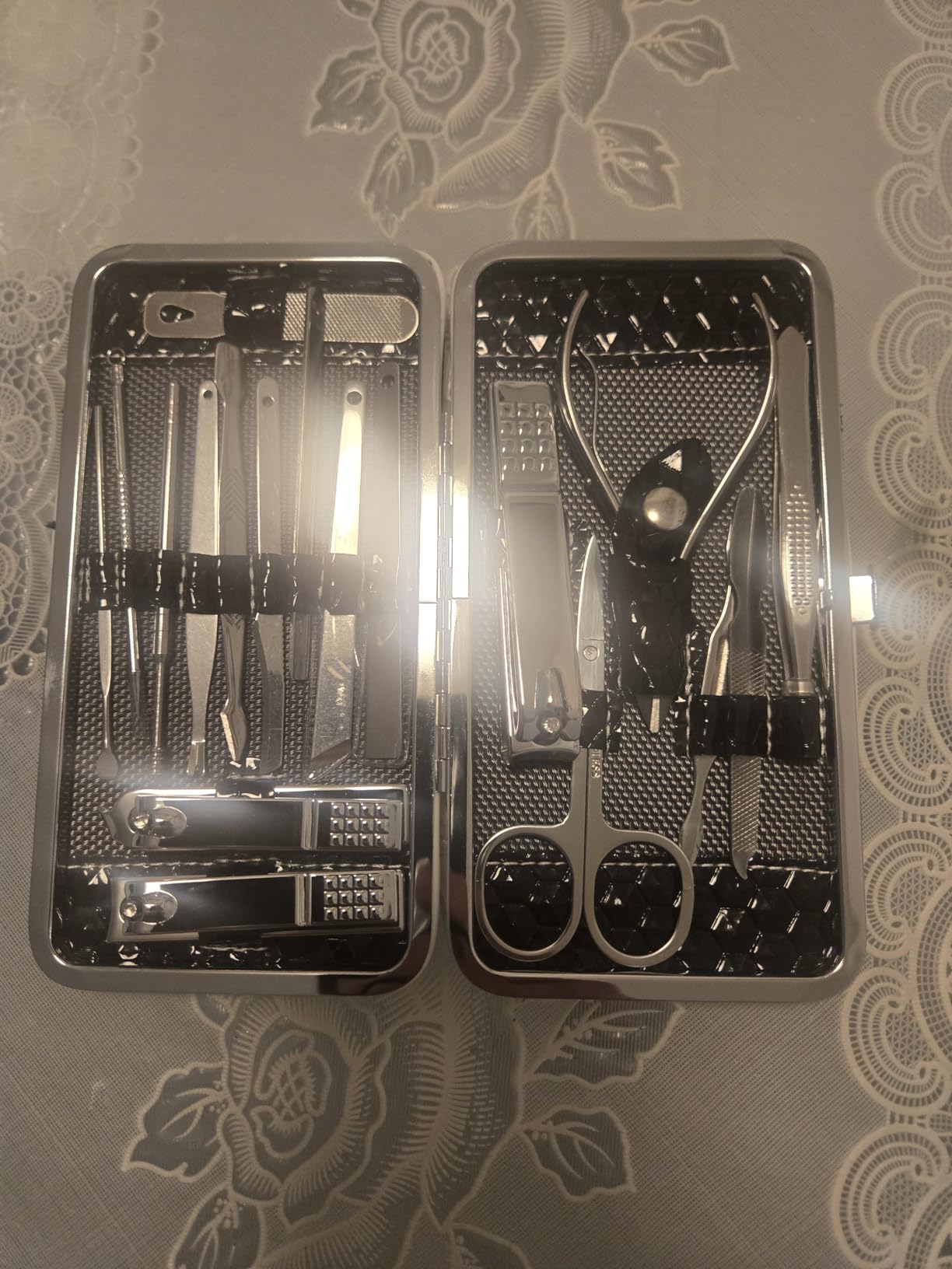 Yougai Manicure Set 18Pcs Stainless Steel Nail Clippers Set with Case Black | Professional Manicure Kit, Fingernail Toenail Cutters for Men & Women, Pedicure Kit Foot Care, Gift for Family & Friends customer photo 2