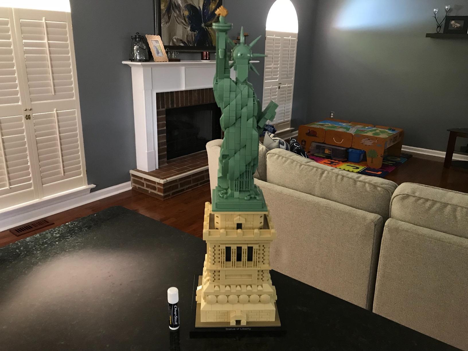 Architecture Statue of Liberty Model Building Set - Collectible New York City Souvenir, Creative Home Décor or Office Centerpiece, Great Gift Idea for Adults and Teens, 21042 customer photo 2