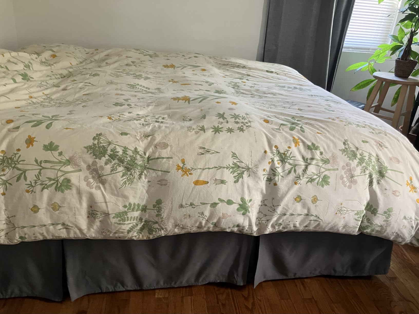 Bare Home Bed Skirt 15-Inch Drop 1800 Ultra-Soft (Queen, Light Grey) customer photo 1