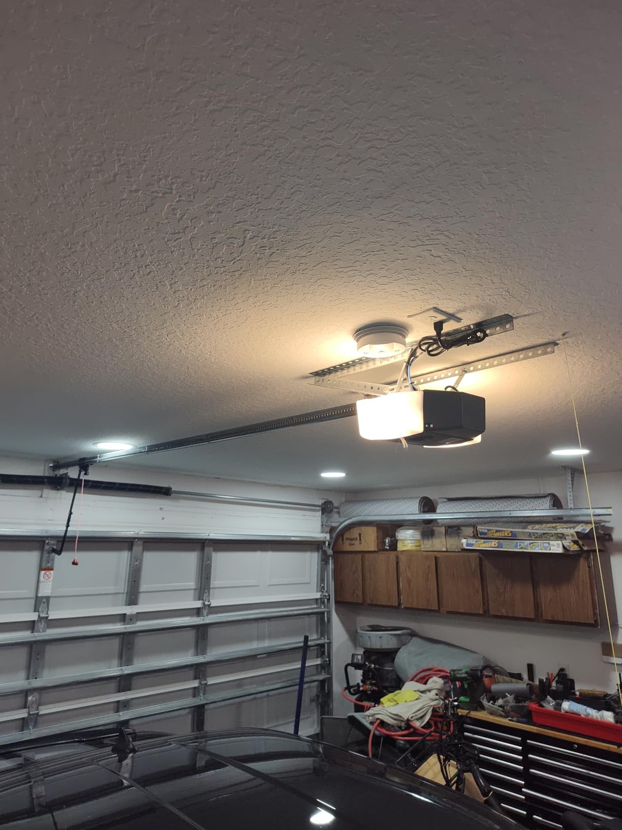 Genie Chain Drive 750 3/4 HPc Garage Door Opener w/Battery Backup - Heavy Duty - Operate your garage door when the primary power is out - Wireless Keypad Included, Model 7035-TKV,BLACK customer photo 2