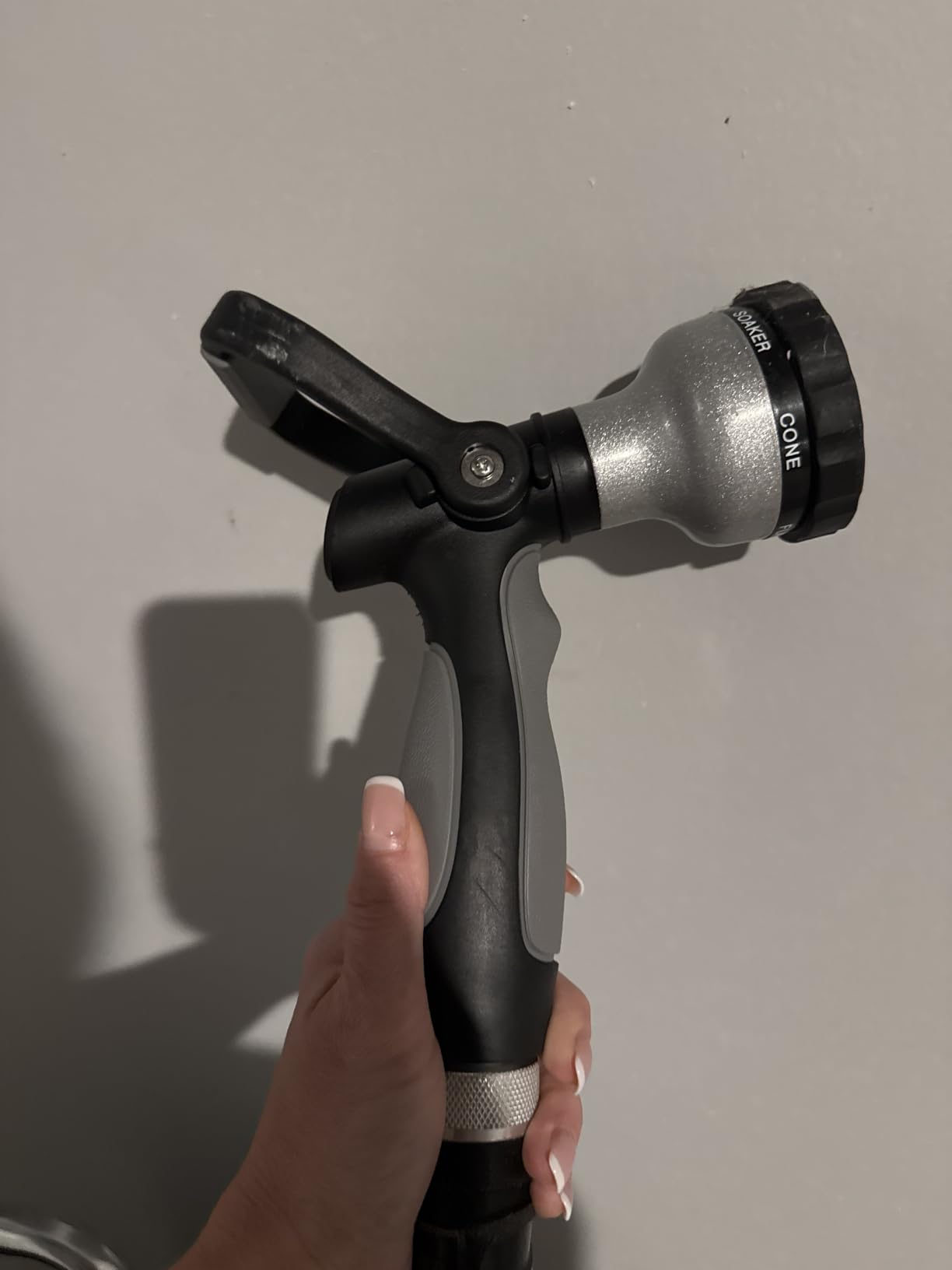 GREEN MOUNT New Patent Garden Hose Nozzle, Heavy Duty Water Nozzle, High Pressure Fireman Style Nozzle with Ergonomic Handle for Lawn and Garden Watering customer photo 2