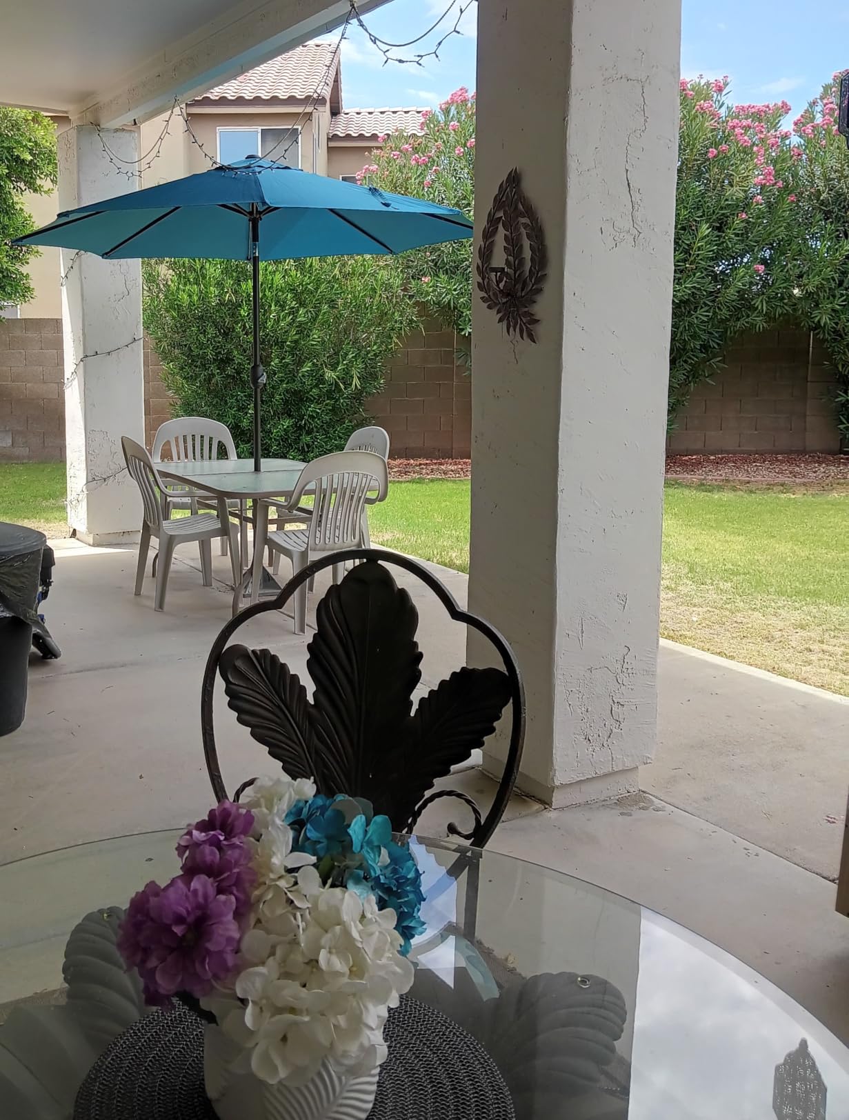 Blissun 9' Outdoor Patio Umbrella, Market Umbrella with 8 Sturdy Ribs, Push Button Tilt and Crank customer photo 2