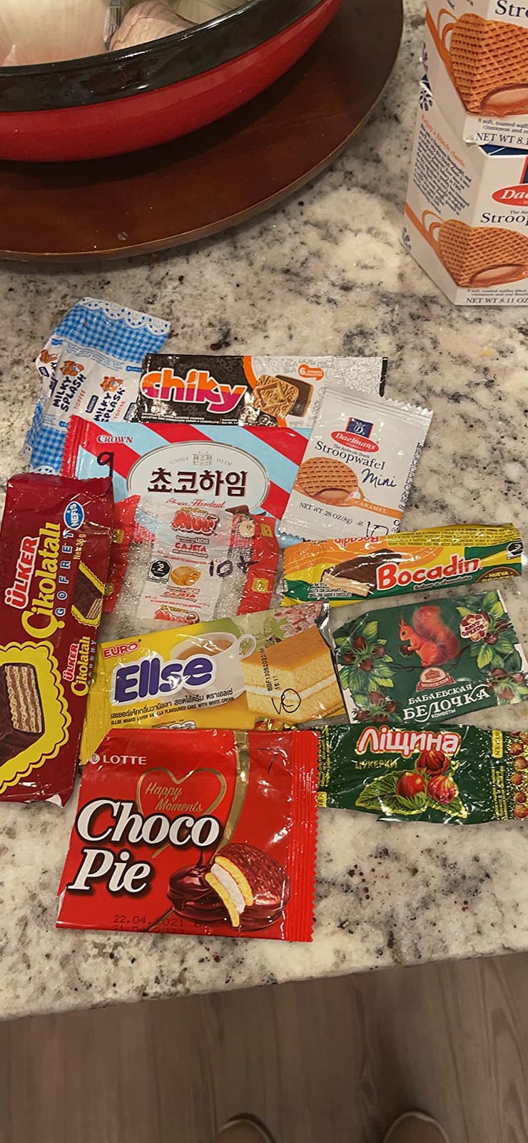 Elite World Snack Sampler Box - 30+ Foreign snacks and global candies - Huge Assortment of Asian Snacks, European Treats, Central American Candy and more - Gift Care Package customer photo 2