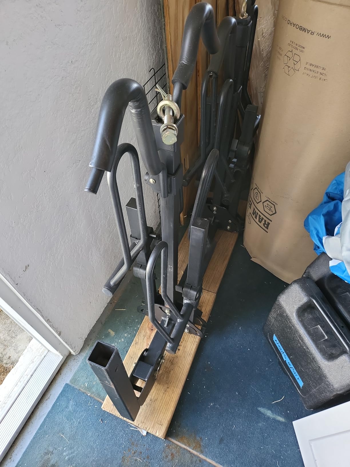 Stromberg Carlson BC-204 4-Bike Platform Rack customer photo 2