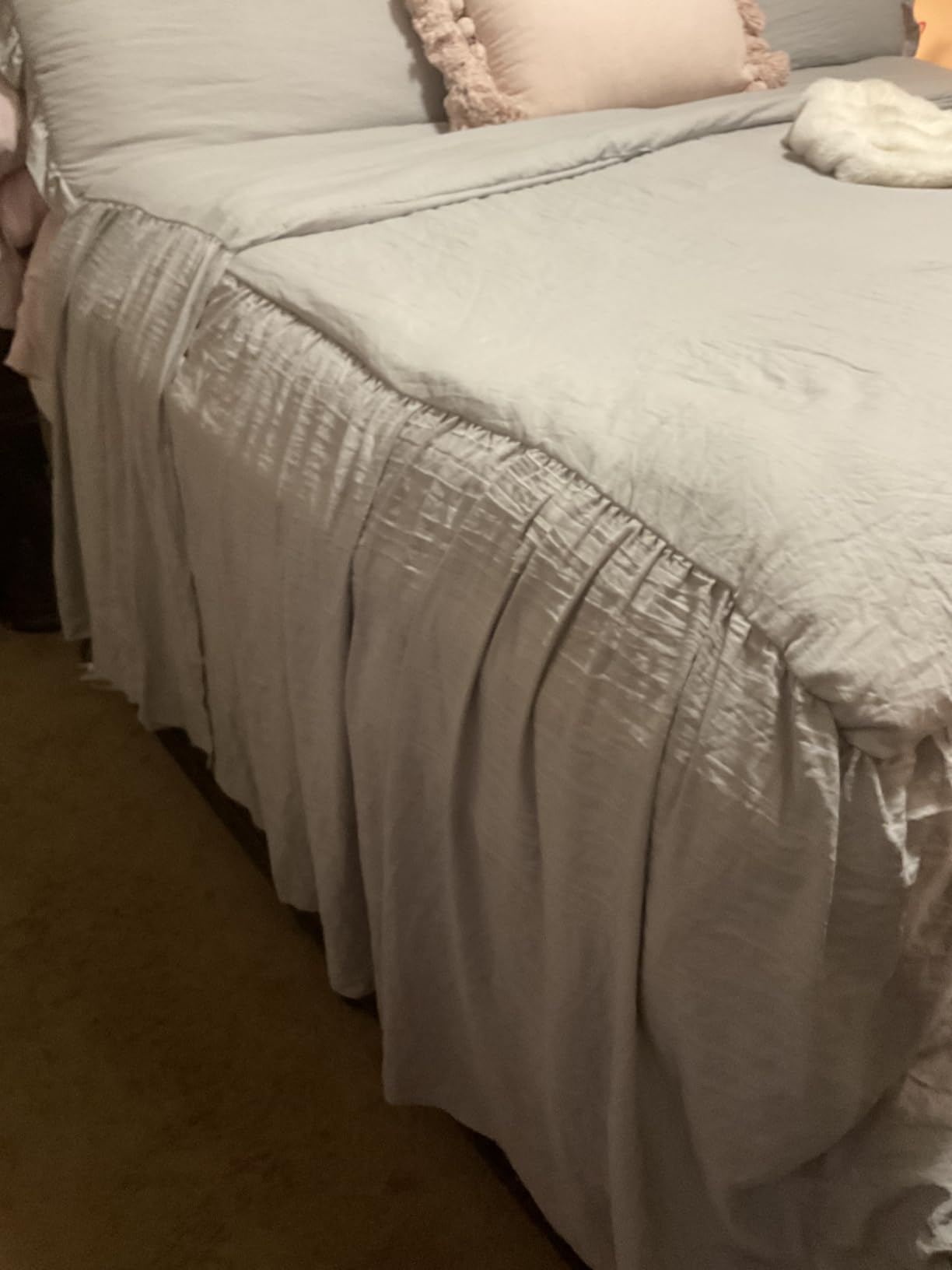 Lush Decor Ruffle Skirt Bedspread Set - 3-Piece Luxurious Farmhouse Bedding - Elegant Ruffle Detail - Timeless Style - Soft Lightweight Sheets - King, White customer photo 2