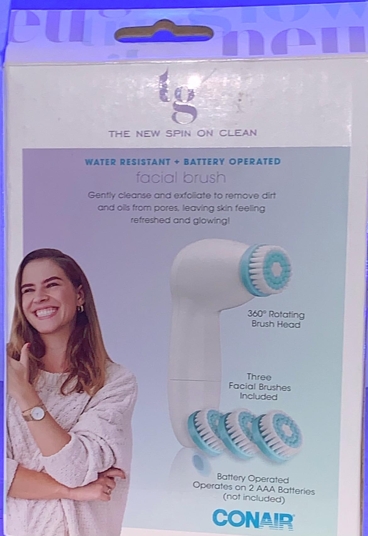 True Glow by Conair Battery Operated Facial Cleansing Brush, Sonic Face Scrubber with 3 Brush Heads, Waterproof Skin Care Tool customer photo 2