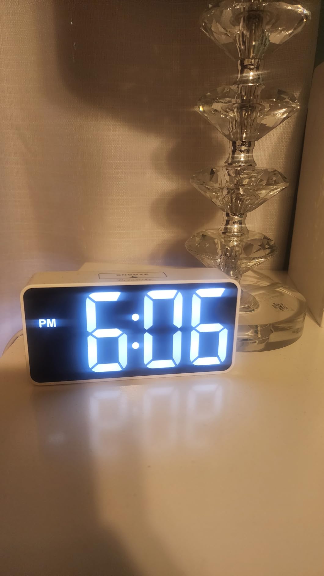 DreamSky Small Digital Alarm Clock for Bedroom, Large Big Numbers Display | Clocks for Living Room, Electric Bedside Desk Clock with USB Charging Port, Dimmer, Adjustable Volume, USB-C Adapter Powered customer photo 2