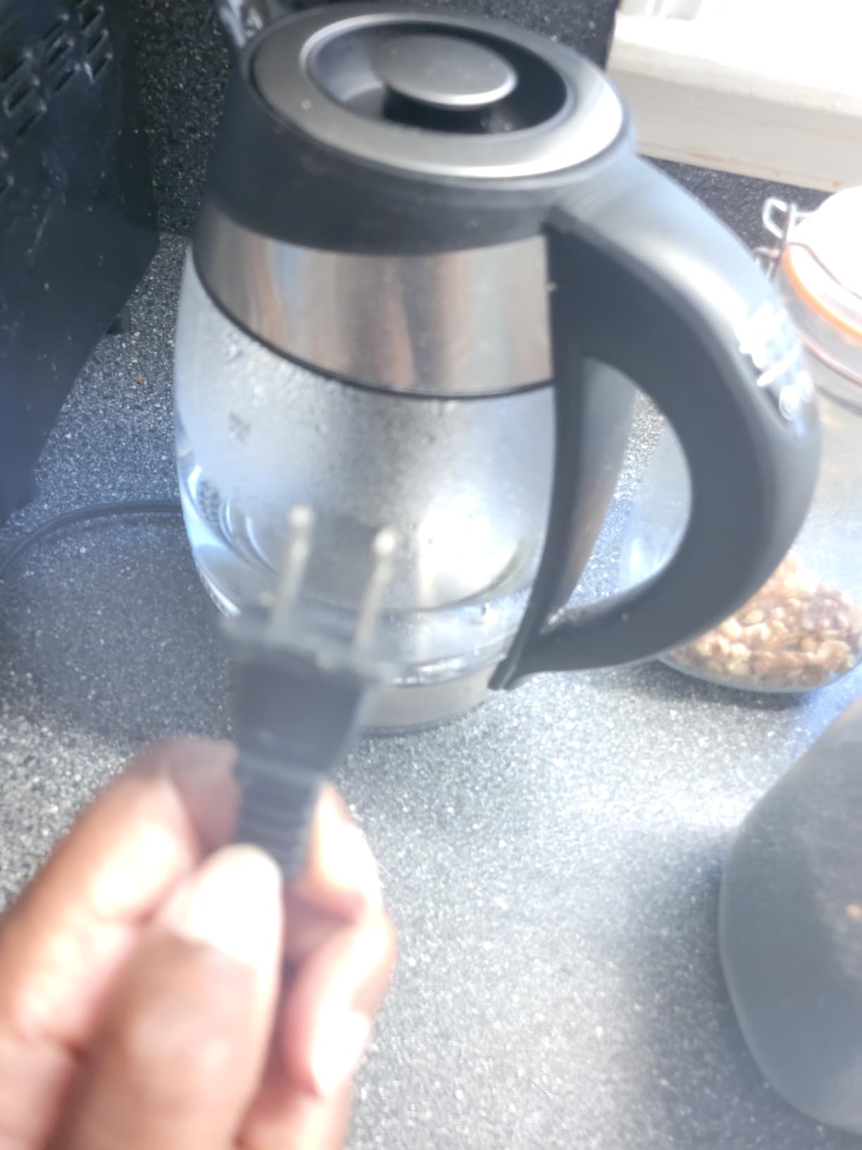 Chefman Electric Kettle with Temperature Control, 5 Presets LED Indicator Lights, Removable Tea Infuser, Glass Tea Kettle & Hot Water Boiler, 360° Swivel Base, BPA Free, Stainless Steel, 1.8 Liters customer photo 2