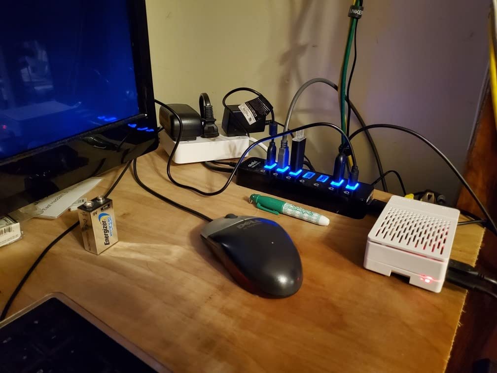 Atolla 8-Port USB 3.0 Powered Data Hub Splitter with Smart Charging Port and Individual On/Off Switches customer photo 1