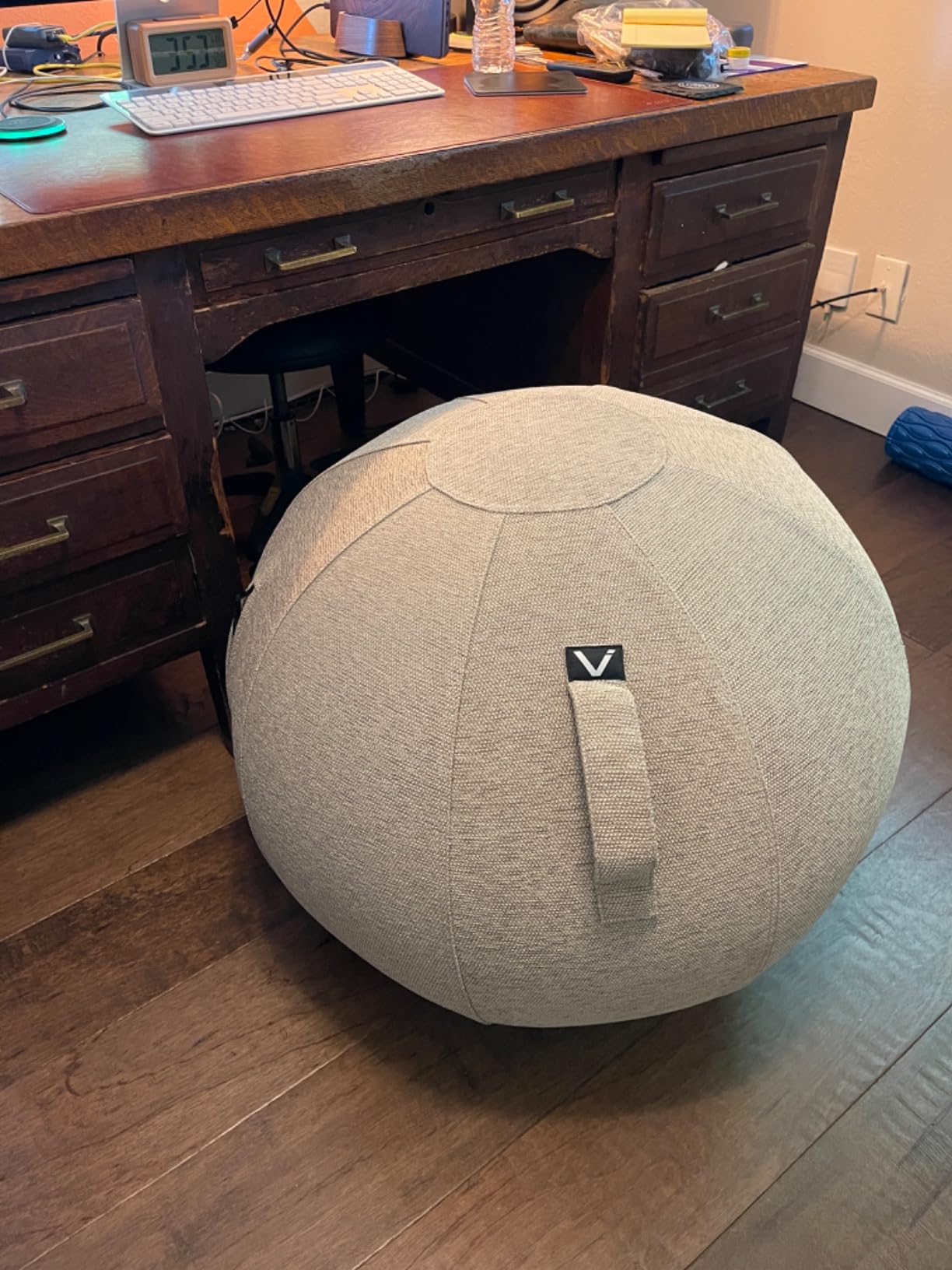 Vivora Luno Premium Ergonomic Sitting Ball Chair, Felt, Max Size (25 to 26 inches), for Home Offices, Balance Training, Yoga Ball, Posture Improvement customer photo 1