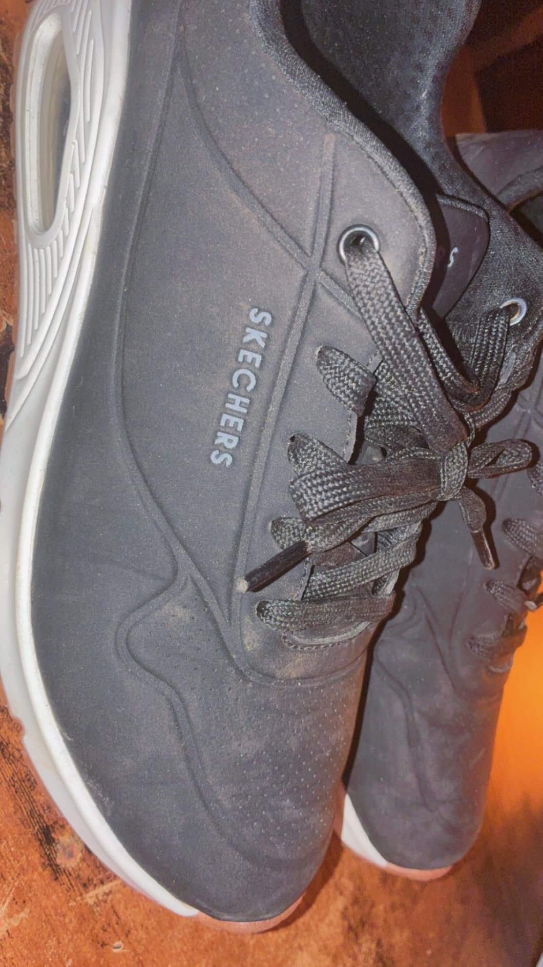 Skechers Women's Uno - Stand On Air Sneaker customer photo 2