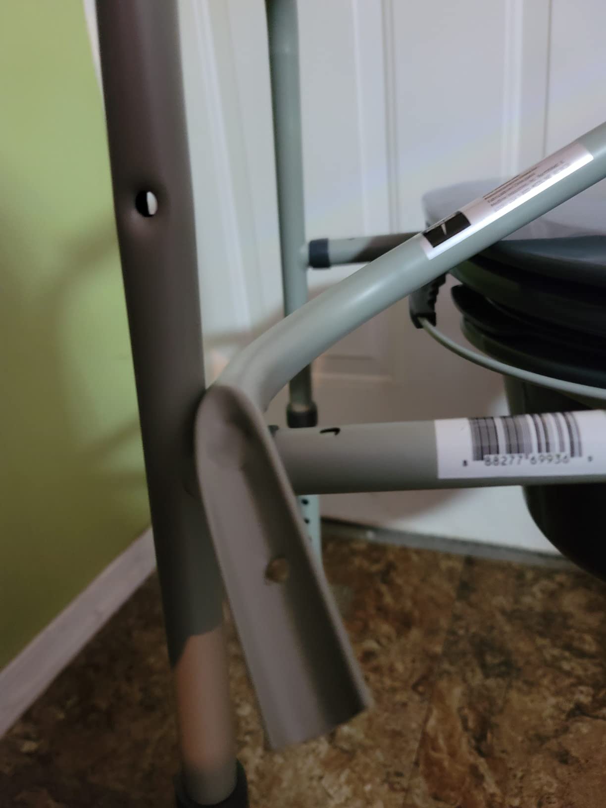 Medline 3-in-1 Steel Adjustable Bedside Commode w/ Microban Protection customer photo 1