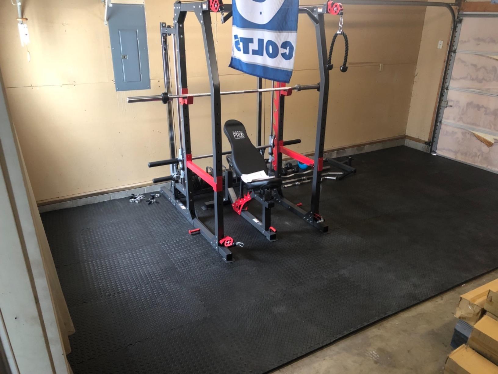 Marcy Smith Machine Home Gym System SM-4903, All-in-One Strength Training Cage with Weight Bench, Pulley, Squat Rack & Workout Station customer photo 2