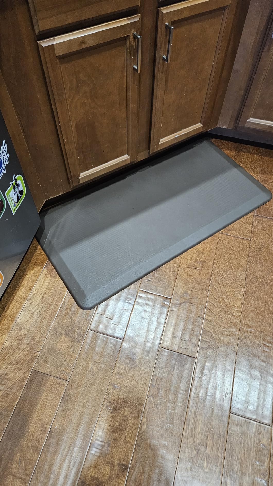 GORILLA GRIP Comfortable Cushioned Kitchen Mats for Floor, Waterproof Stain Resistant Top, 3/4 Inch Thick Ergonomic Standing Desk Anti Fatigue Mat, Supports Ankles and Feet, 17x24, Black customer photo 2