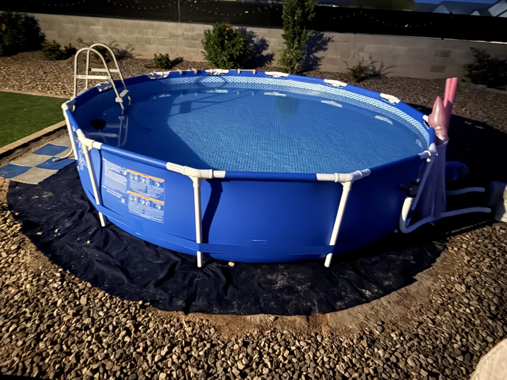 Intex 28200EH 10 Foot x 30 Inch 4 Person Outdoor Metal Frame Above Ground Round Swimming Pool with Easy Set-Up (Pump Not Included) customer photo 1