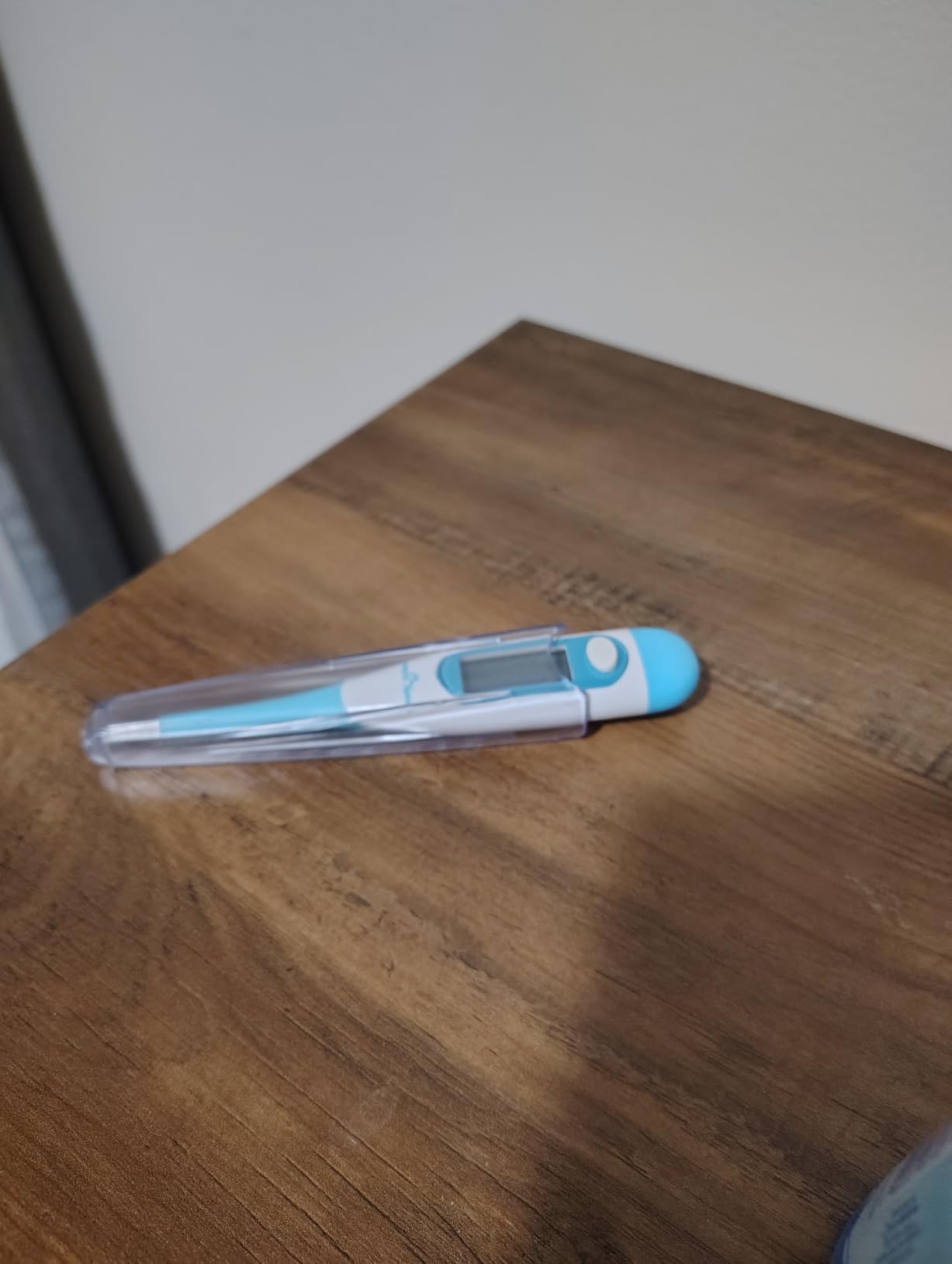 easy@Home Digital Basal Body Thermometer for Adults - Fertility Tracker | Precise 1/100th Degree Thermometer. Flexible Tip, Backlit LCD & 30 Memory. Auto Scan Premom App for Women customer photo 1