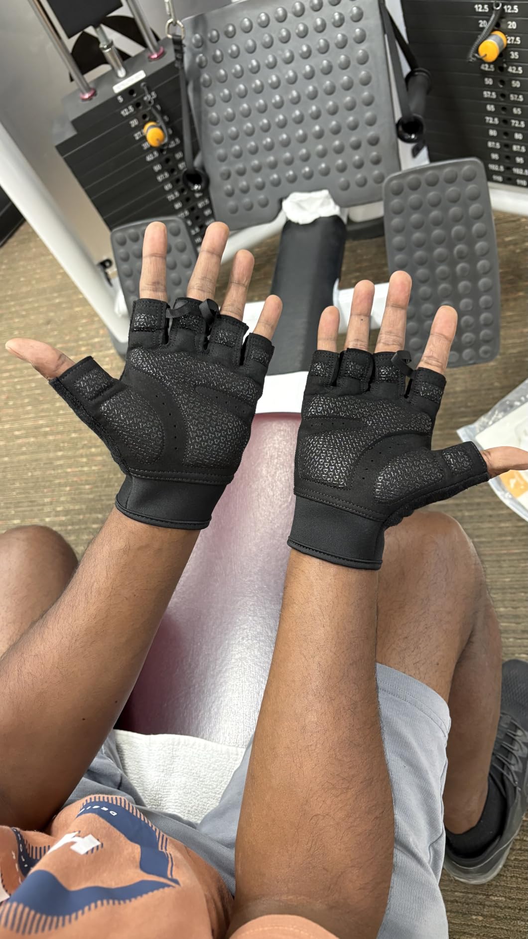 ATERCEL Workout Gloves for Men and Women, Exercise Gloves for Weight Lifting, Cycling, Gym, Training, Breathable and Snug fit customer photo 2