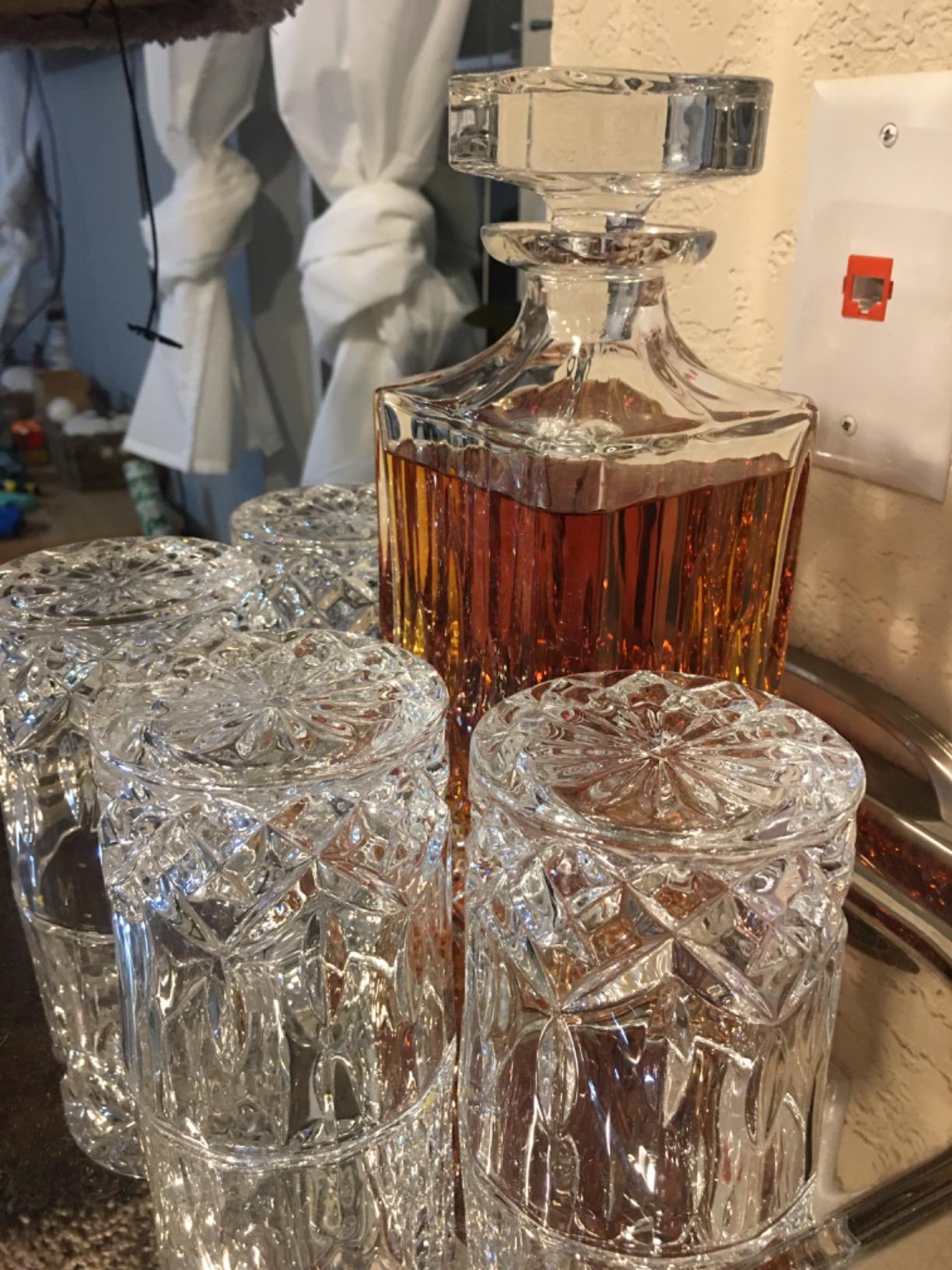 KANARS Whiskey Decanter And Glasses Set in Unique Gift Box - Original Crystal Liquor Decanter Set For Bourbon, Scotch, Vodka, Rum or Whisky, 5-Piece, Gifts for Men Dad customer photo 1