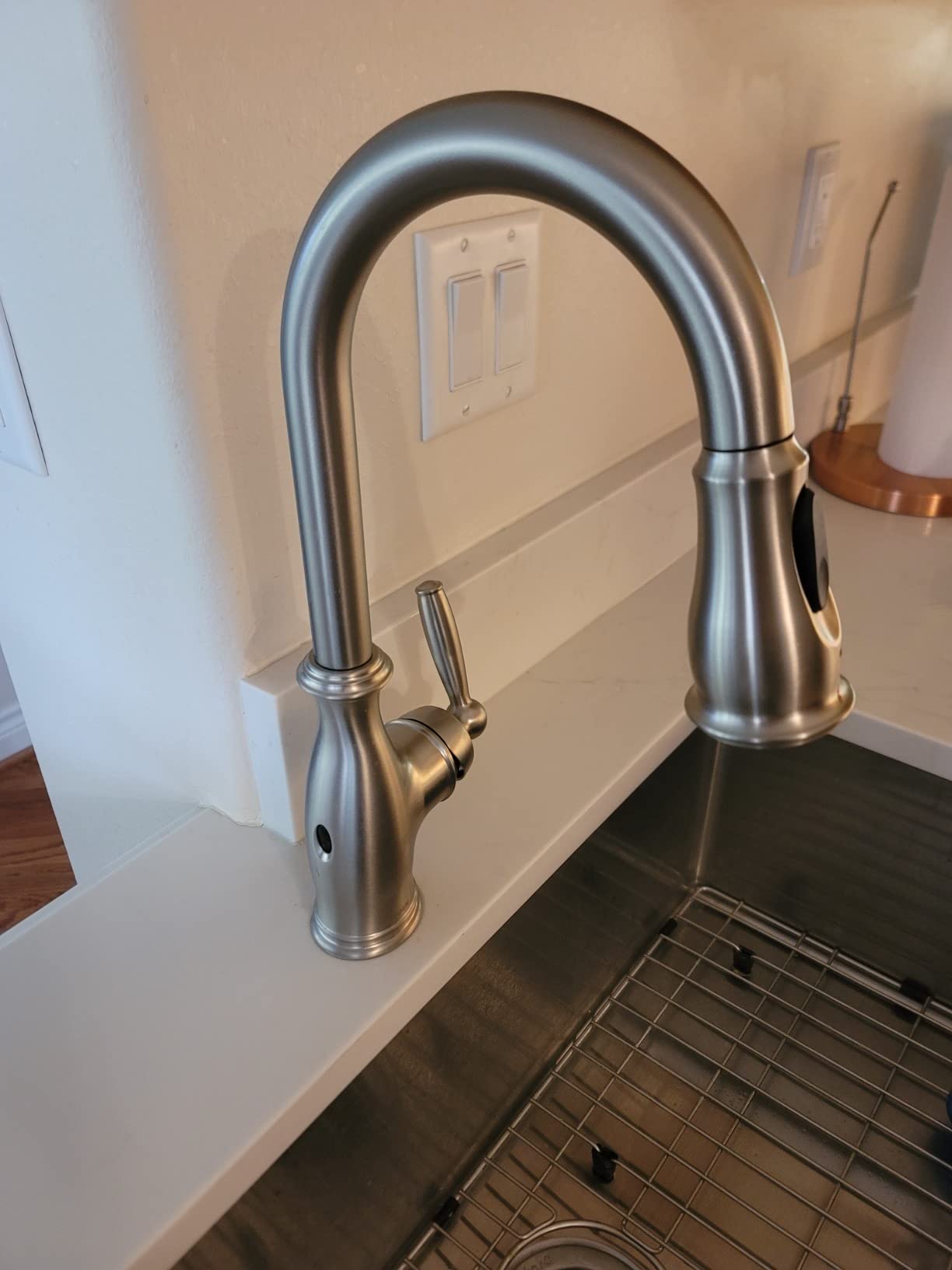 Moen Brantford Spot Resist Stainless Motionsense Wave Touchless One-Handle Pulldown Kitchen Faucet Featuring Power Clean and Reflex Docking System, 7185EWSRS customer photo 1