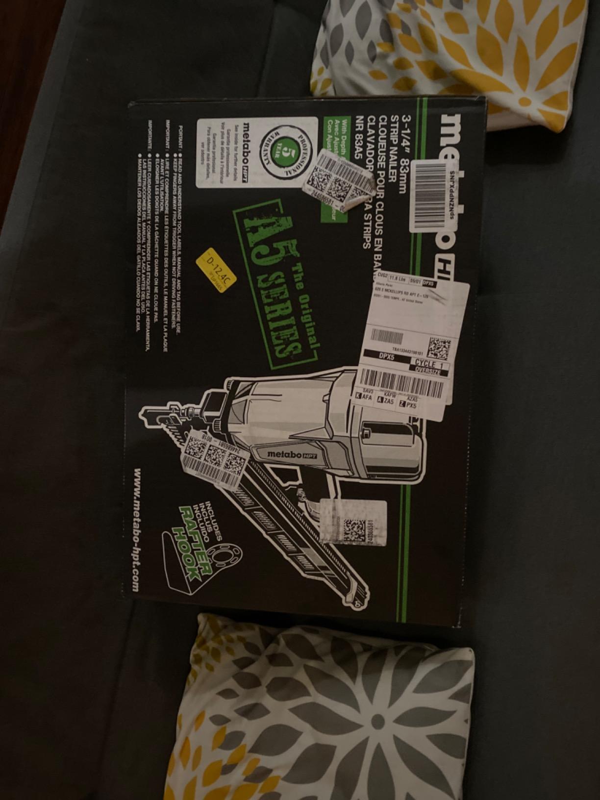Metabo HPT Framing Nailer, Pro-Preferred Pneumatic Power Nailer & Framing Tool, 21° NR83A5 customer photo 1