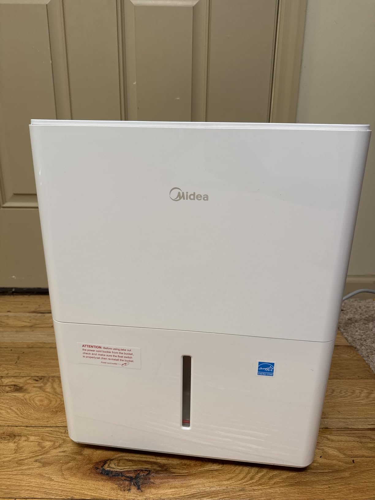 Midea 1,500 Sq. Ft. Energy Star Certified Dehumidifier With Reusable Air Filter 22 Pint customer photo 2