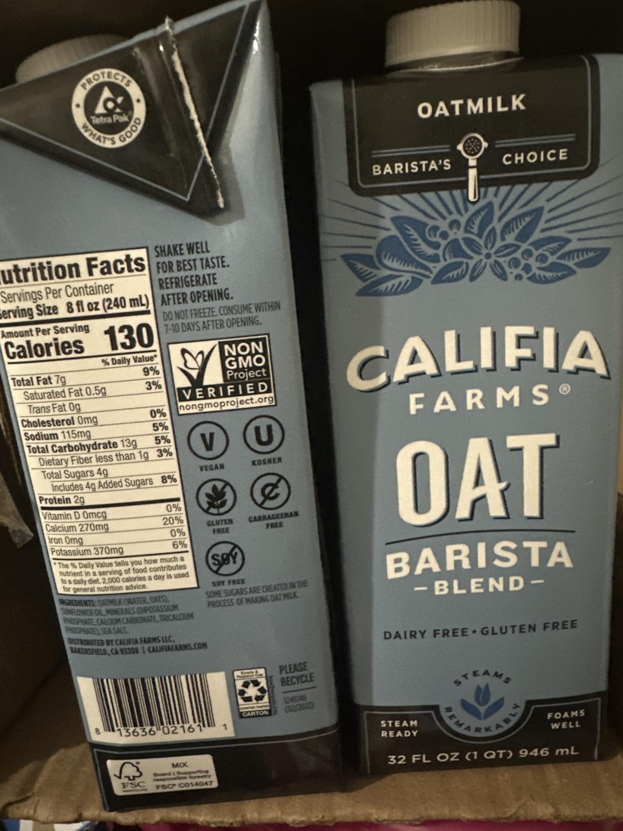 Califia Farms - Oat Barista Blend Oat Milk, 32 Oz (Pack of 6), Shelf Stable, Dairy Free, Plant Based, Vegan, Gluten Free, Non GMO, High Calcium, Milk Frother, Creamer, Oatmilk customer photo 2