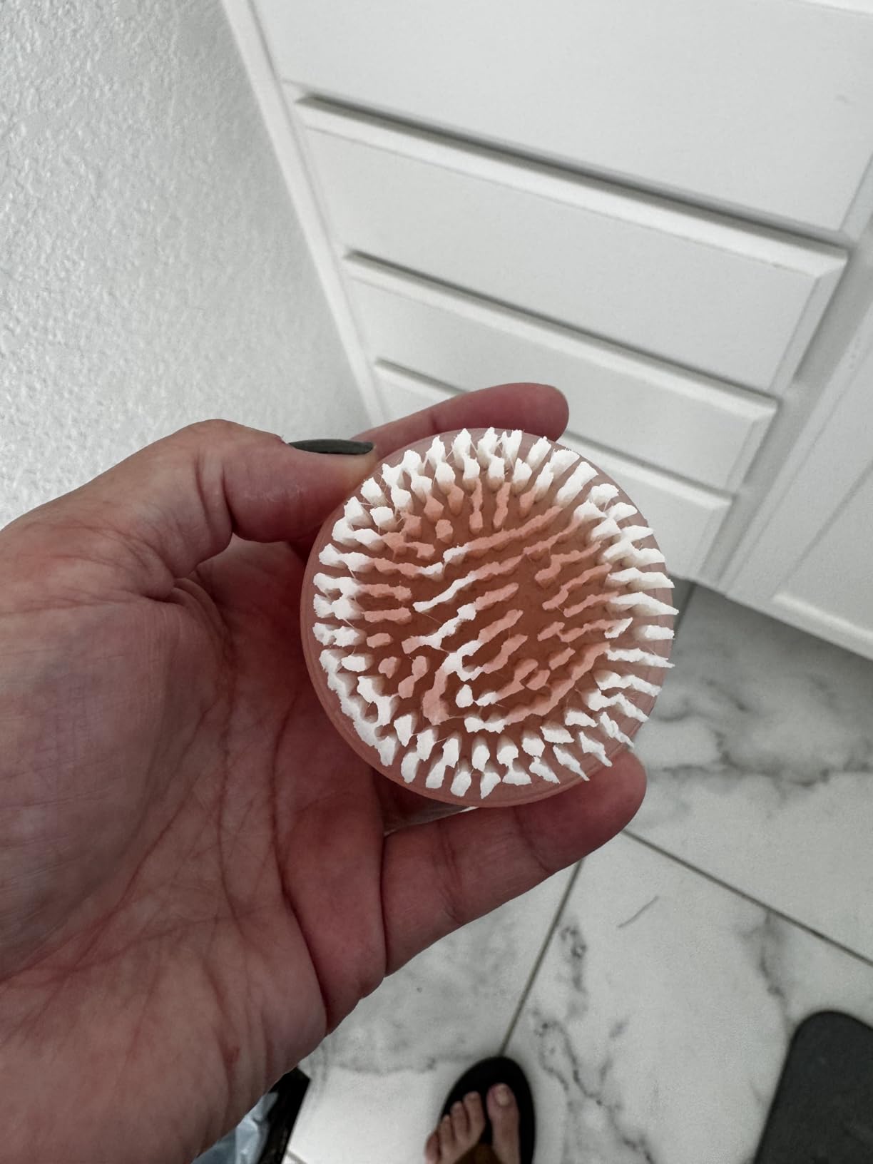 EcoTools Deep Cleansing Facial Brush, Manual Facial Cleansing Brush - Exfoliates and Deeply Cleanses, Remove Makeup and Dry Skin customer photo 1