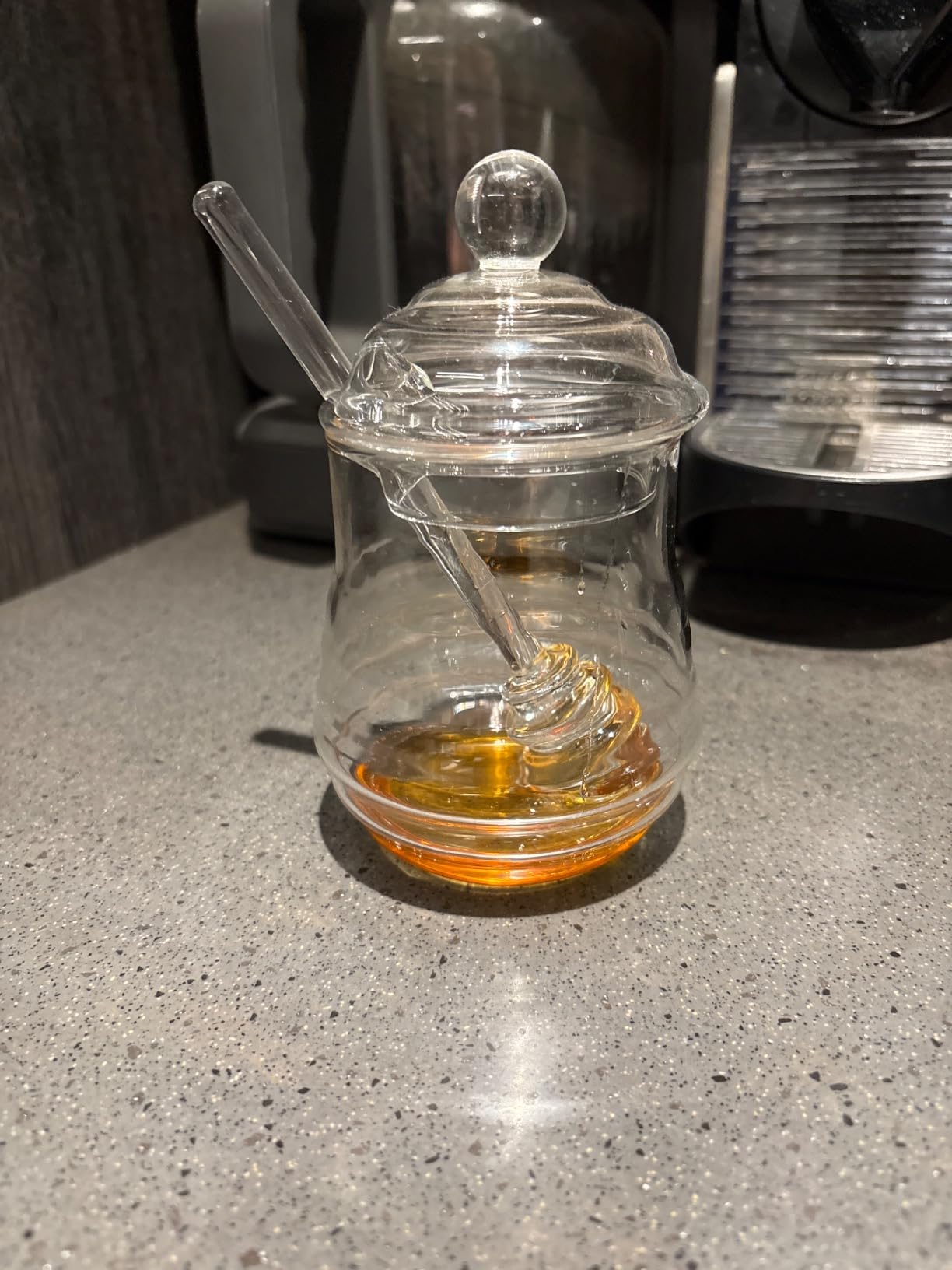 Lawei Glass Honey Jar with Dipper and Lid, 10 OZ Heat-Resistant Bee Hives Honey Pot, Clear Glass Honey Container customer photo 1
