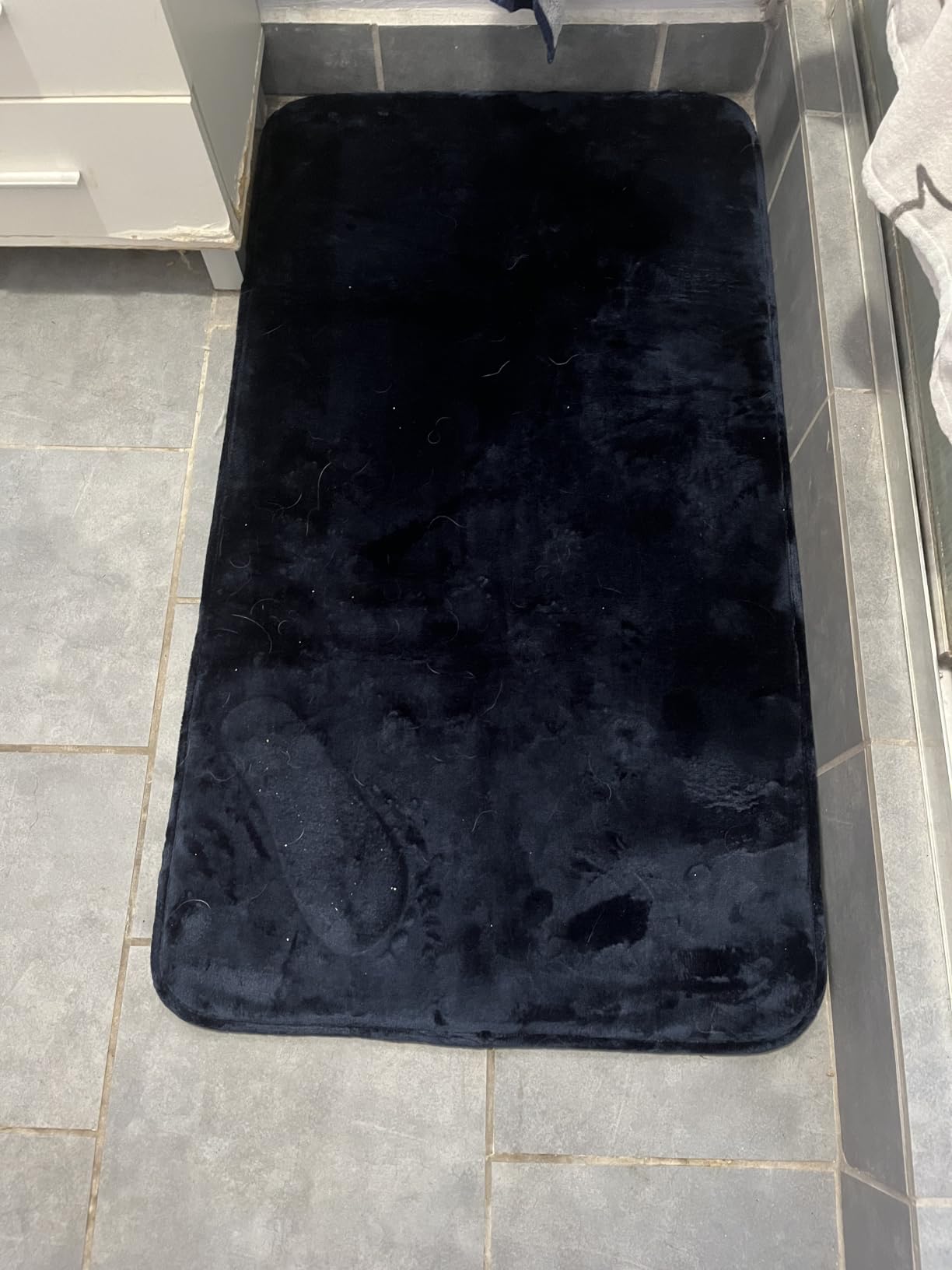 GORILLA GRIP Memory Foam Bath Rug for Bathroom, 24x17 Gray | Soft Absorbent Velvet Bathmat, Durable Grip Dots on Underside, Machine Washable, Carpet Room Decor for Shower Floor customer photo 1