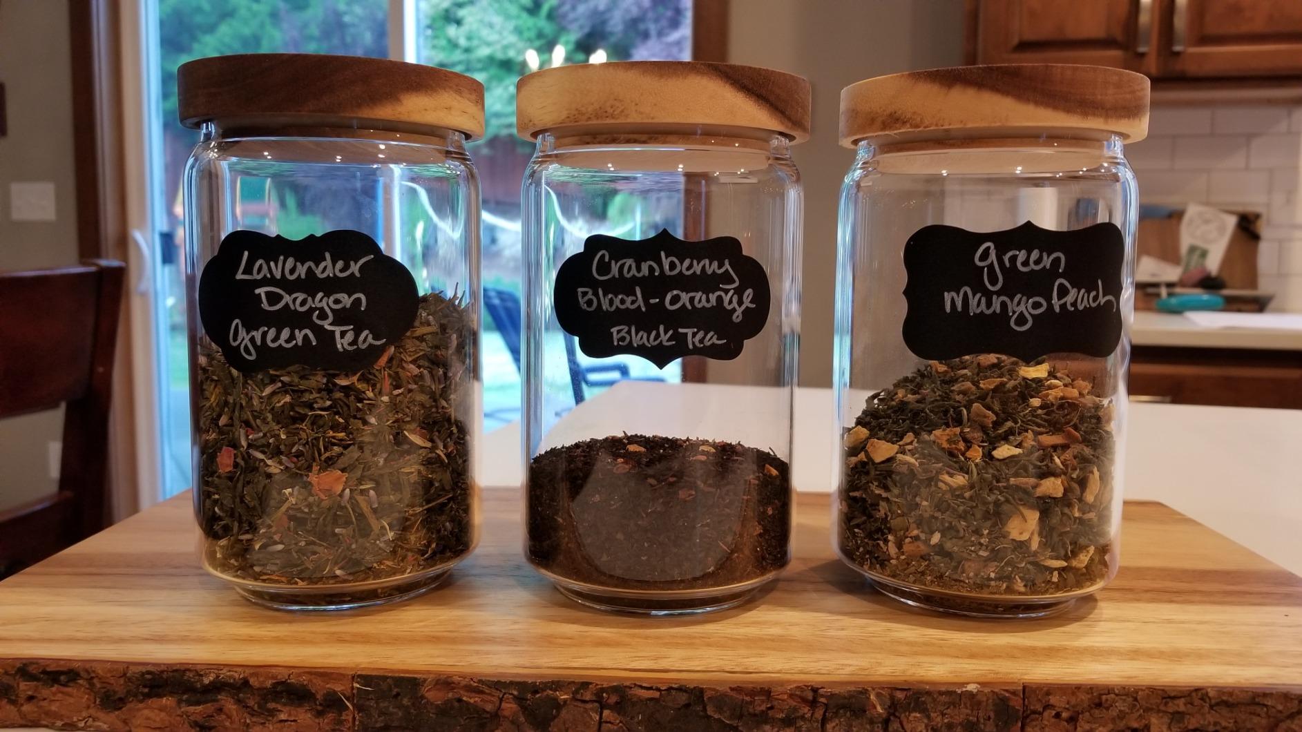 LEAVES AND TREES Y Glass Tea Canister, 25 FL OZ/ 750ml Bulk Food Storage Jar with Airtight Acacia Lid customer photo 2