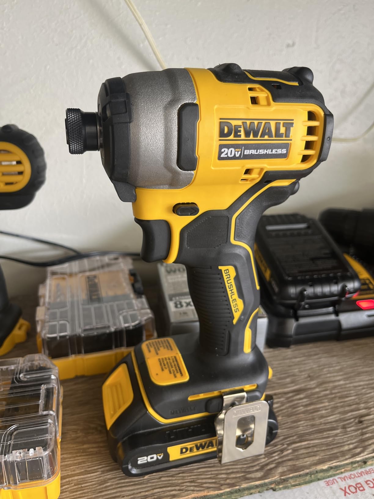 DEWALT ATOMIC 20V MAX Impact Driver, Cordless, Compact, 1/4-Inch, Tool Only (DCF809B) customer photo 1