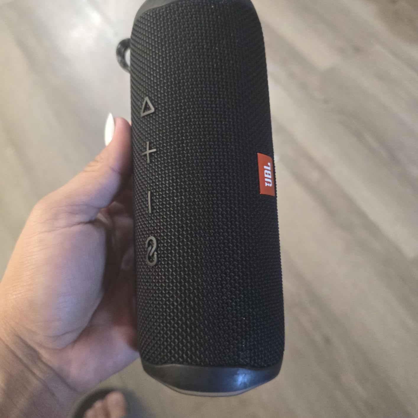 JBL FLIP 5, Waterproof Portable Bluetooth Speaker, Black, Small | Sounds better than ever, Bring the party anywhere, Make a splash with IPX7 waterproof design, A rainbow of colours customer photo 1