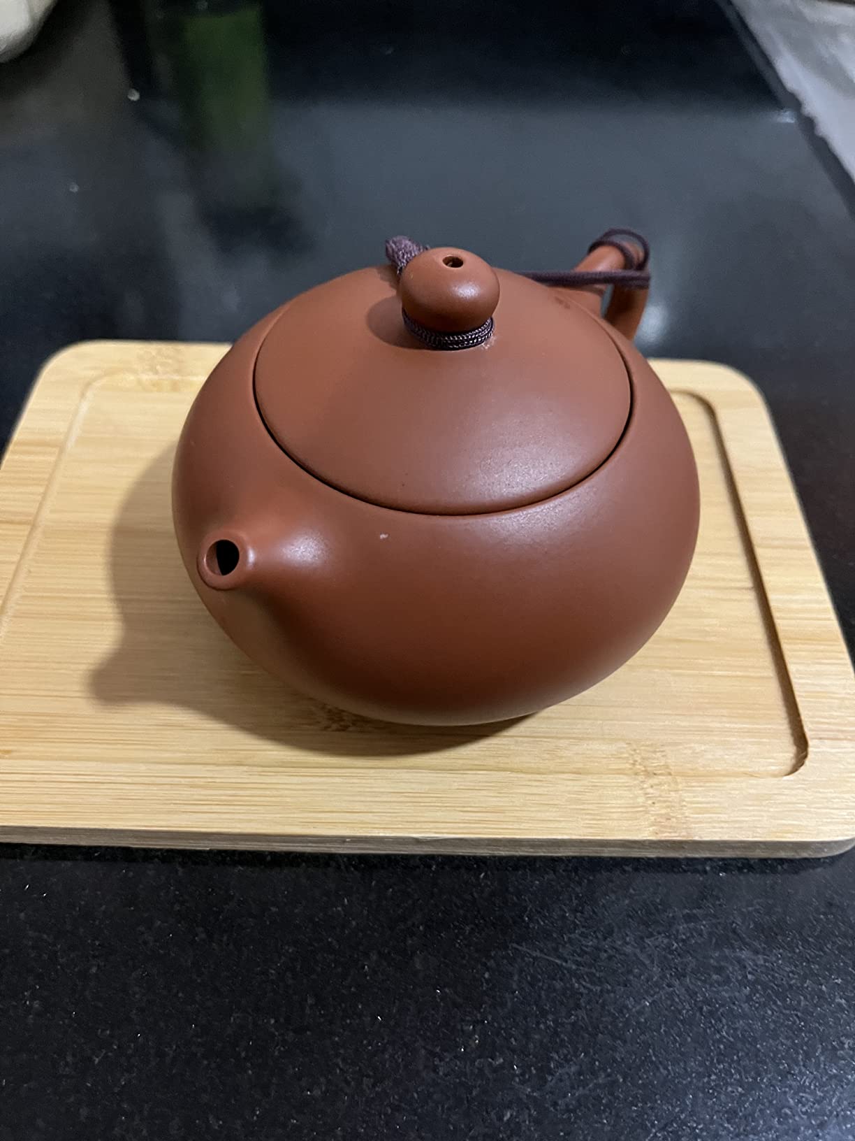 Queena Yixing Purple Clay Tea Set, Kung Fu Teapot with 4 Cups & Travel Bag | Complete 8-Piece Set with Bamboo Tray, Tea Towel and Padded Carrying Bag customer photo 2