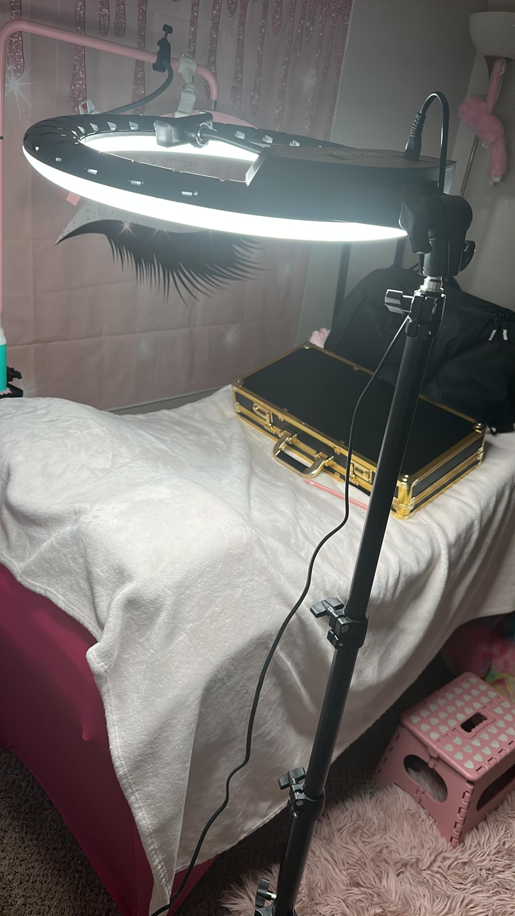 EMART 18in Ring Light with Stand, 2800-6500K LED Photography Lighting Kit | Selfie Light with Phone Holder for Vlog, Live Streaming, Video, Makeup, Tattoo, Barber, Studio customer photo 1