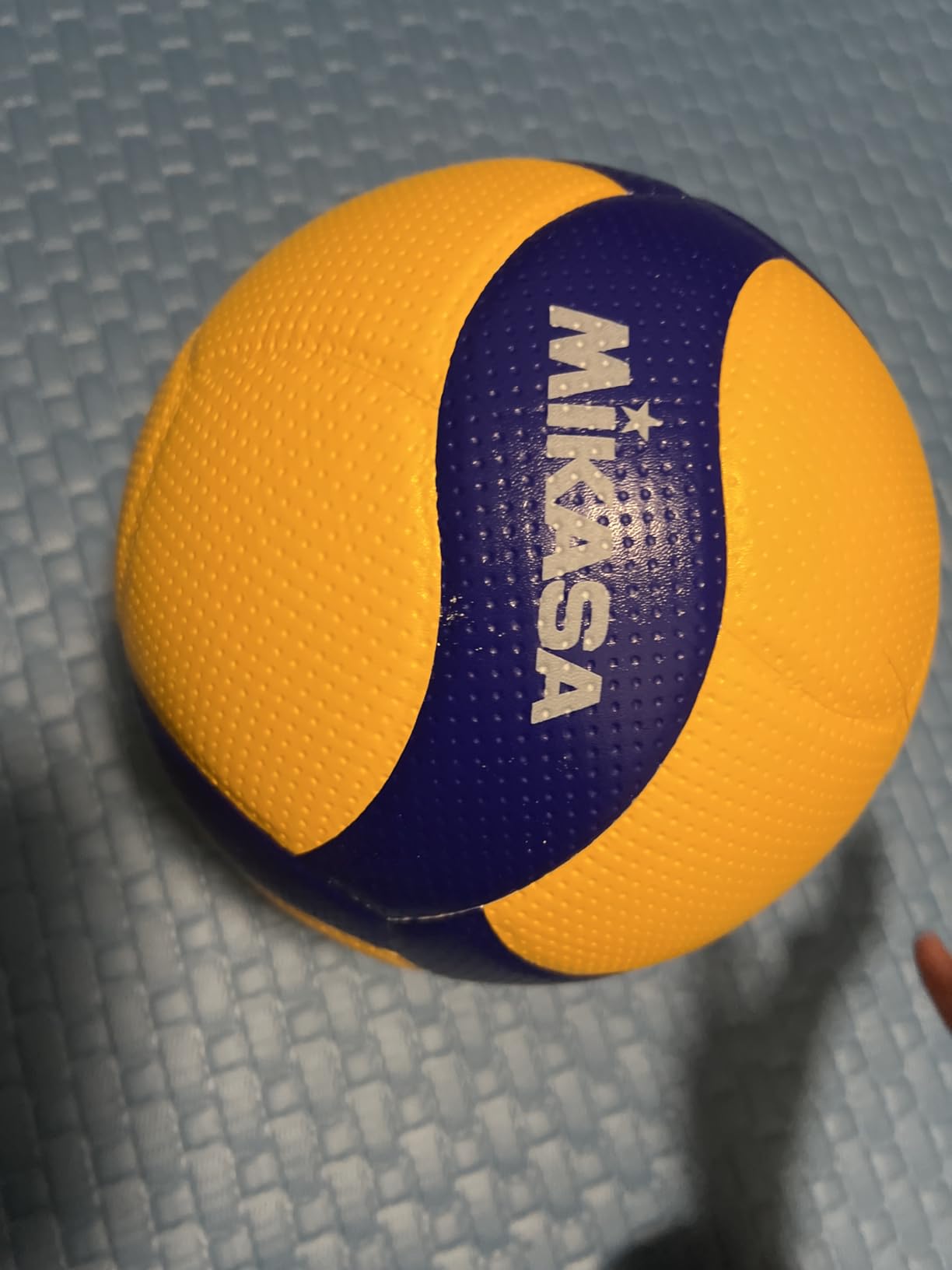 Mikasa V200W Volleyball customer photo 2