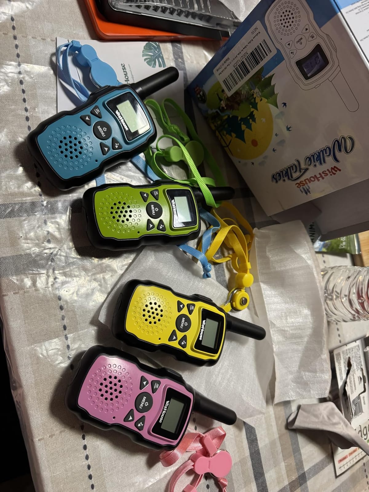 Wishouse Walkie Talkies for Kids 4 Pack, Family Walky Talky Adults Children Radio Long Range, Outdoor Camping Fun Toys Birthday Present Xmas Gifts for 4 5 6 7 8 Year Old Girls Boys No Battery No Charger customer photo 2