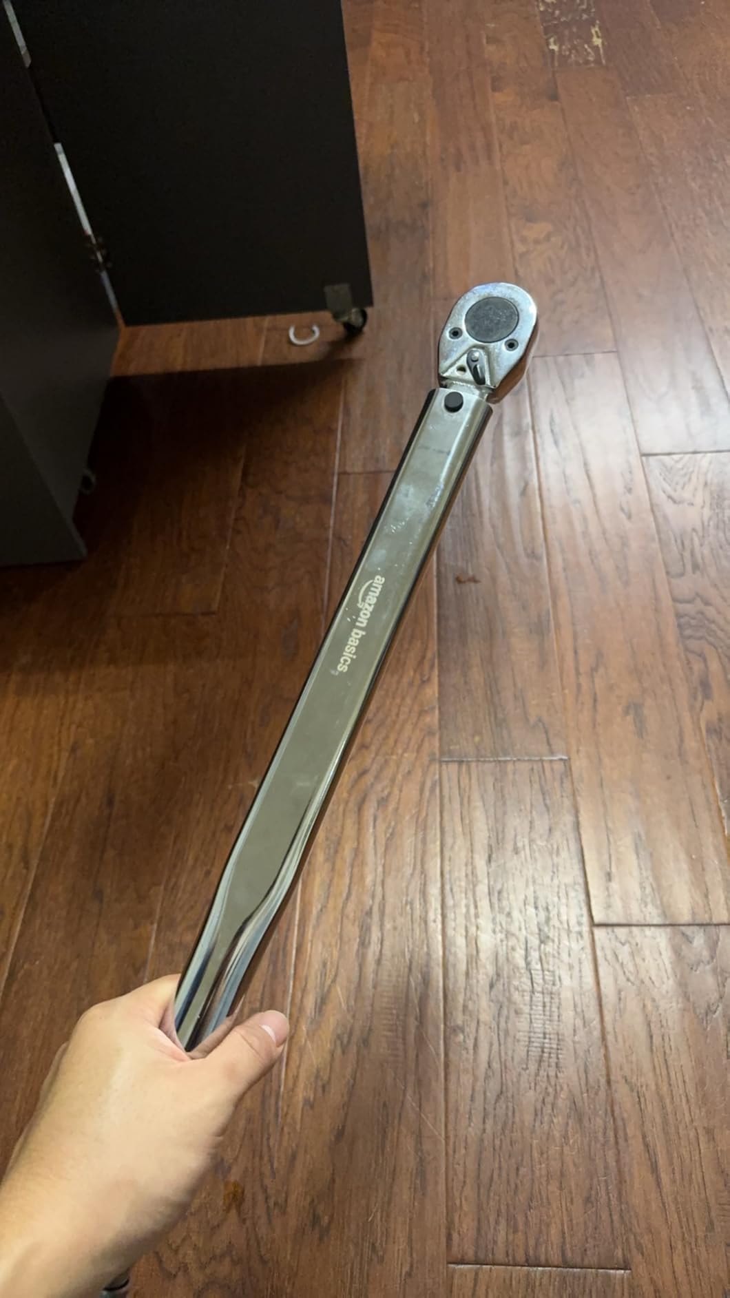 Amazon Basics 1/2-Inch Drive Click Heavy-Duty Torque Wrench with Audible Click, High Accuracy, 25-250 ft-lb, 33.9-338.9 Nm customer photo 2