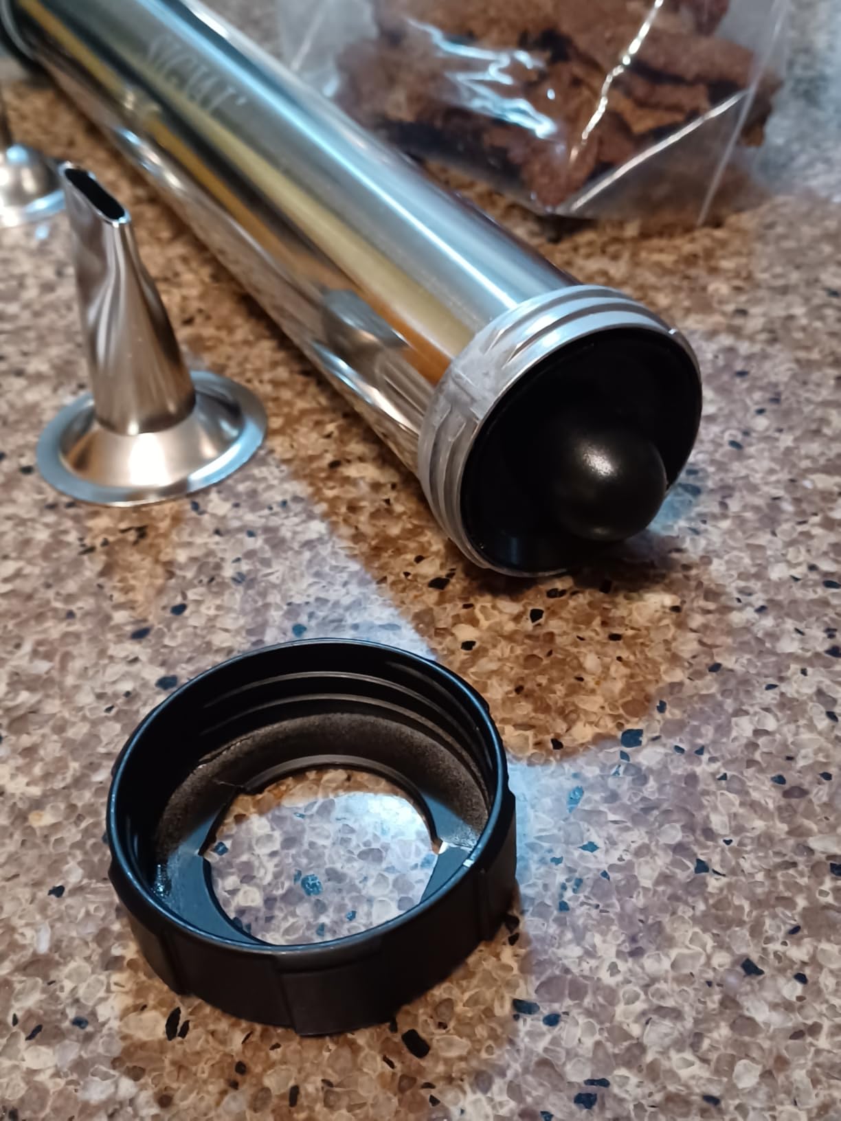 SIGVAL Frontier Jerky Gun, Beefy, with Stainless Steel Nozzles & Sausage Tips customer photo 1