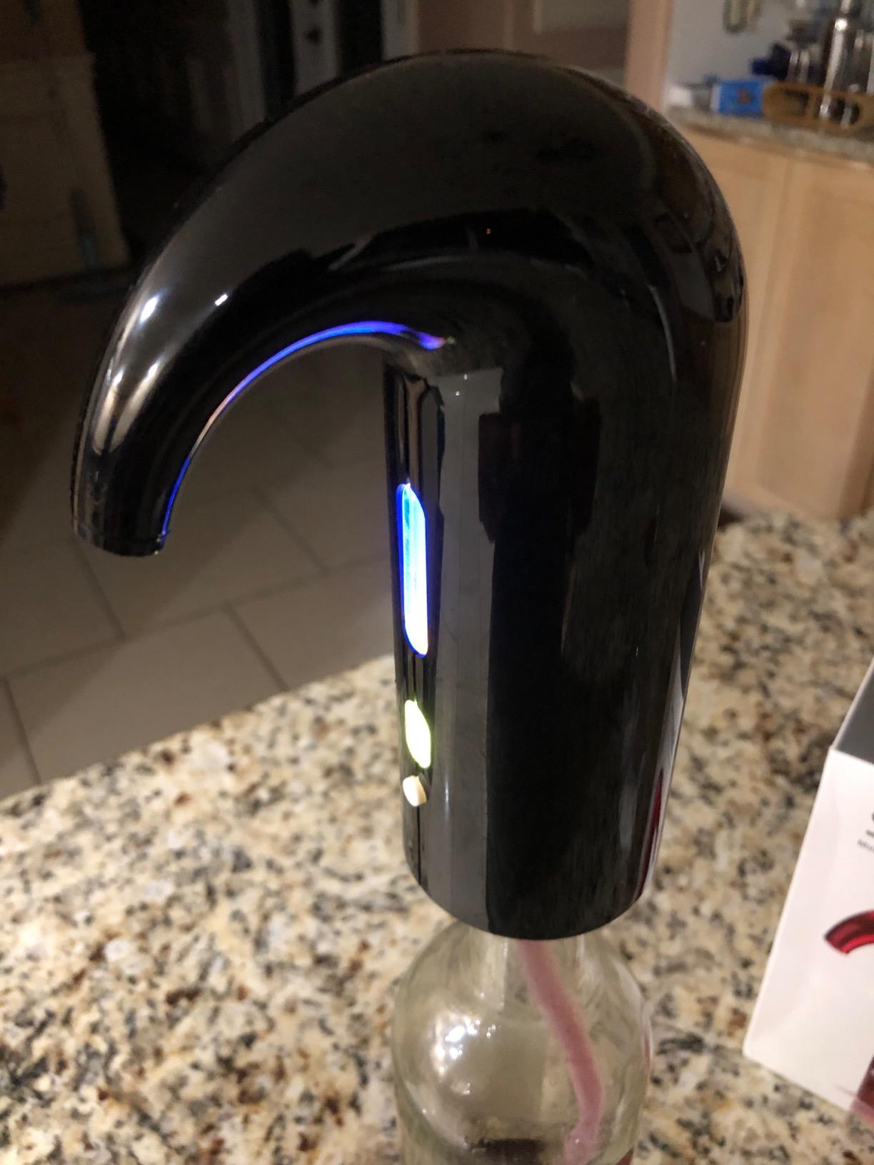 Wine Aerator Electric Wine Decanter - One Touch Red & White Wine Accessories Aeration with Spout Pourer customer photo 1