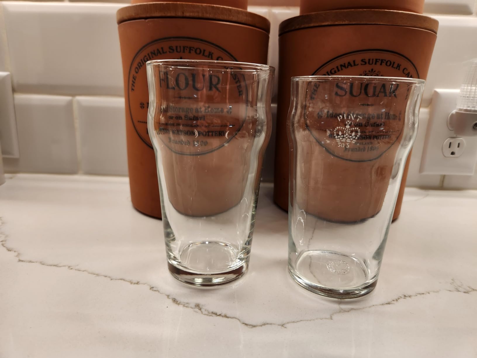 LUXU Pint Glasses,20oz British Beer Glass,Easy to Stack Beer Glasses customer photo 2