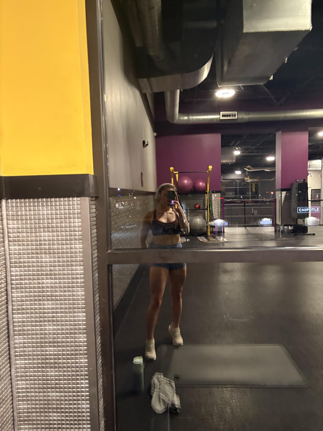 CRZ YOGA Naked Feeling Cross Back Sports Bras customer photo 1