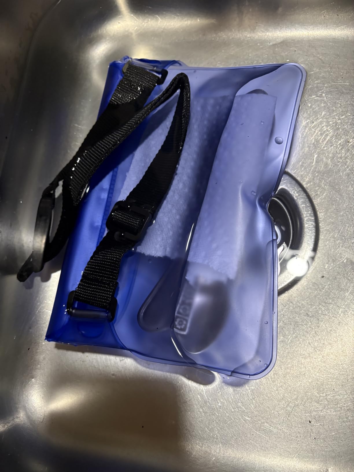 AiRunTech Waterproof Fanny Pack, Phone Pouch Dry Bag for Passport Wallet Purse, Floating Waterproof Bags for Travel Beach Swimming Kayaking Boating Cruise Accessories customer photo 2
